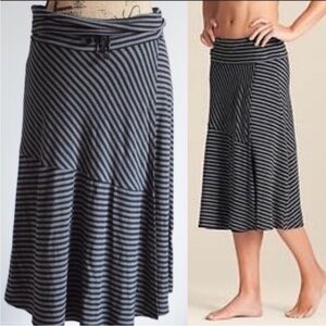 Athleta Black and Gray Striped Women's Skirt Size XL